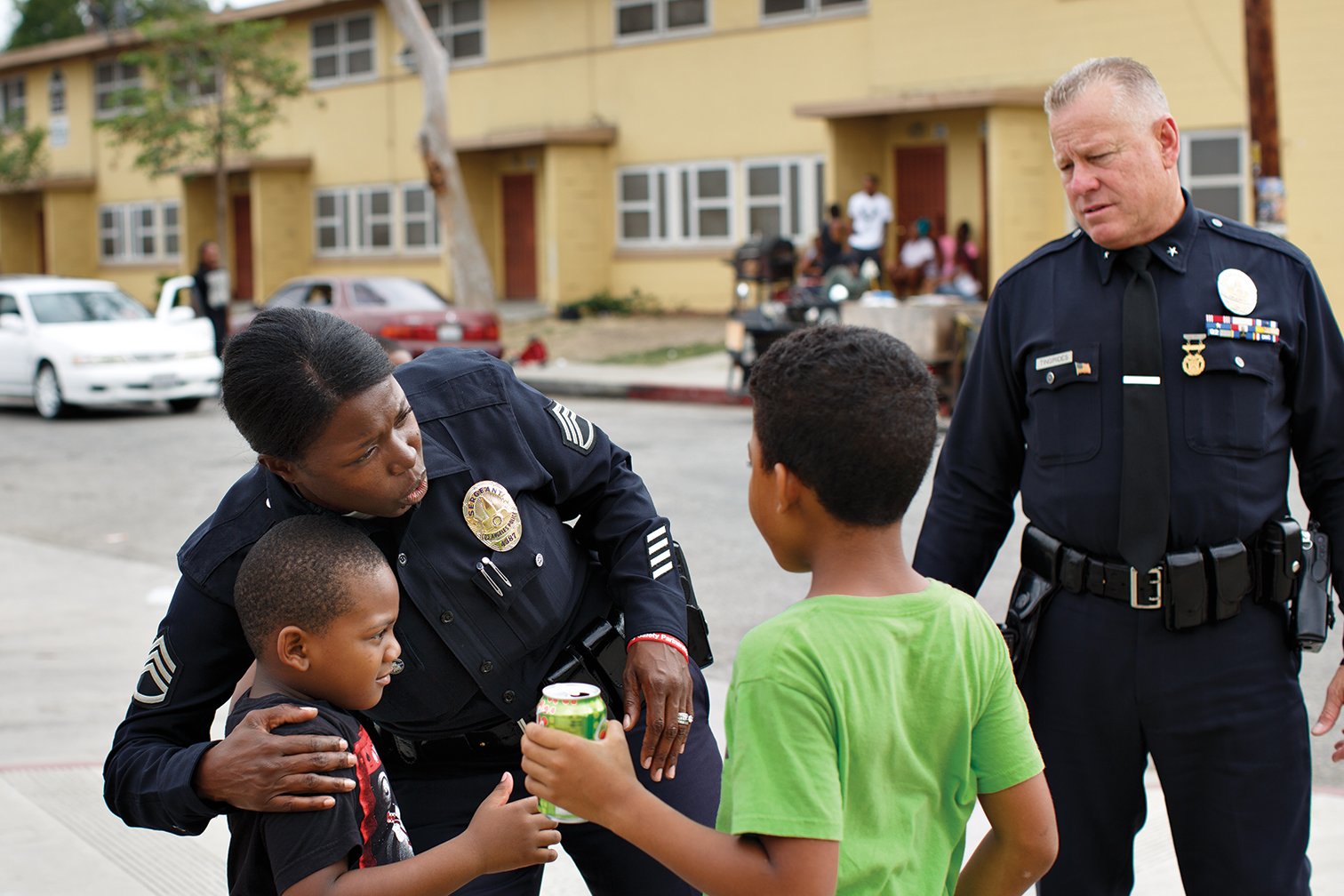 Полицию надо. Community Policing in the USA. Community Police Officer. LAPD Central community Police Station. Полиция Брэнфорд.